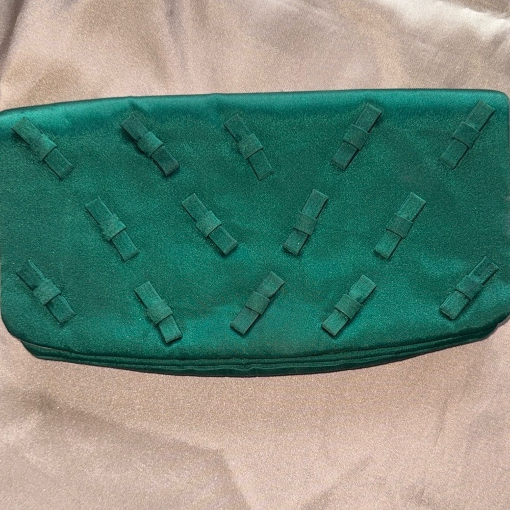 Vintage Magid Elegant Green Satin Clutch Bag Bow Accents